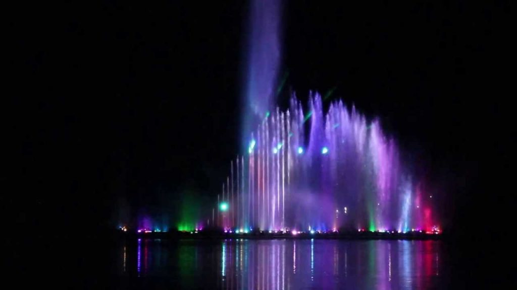 น้ำพุดนตรี