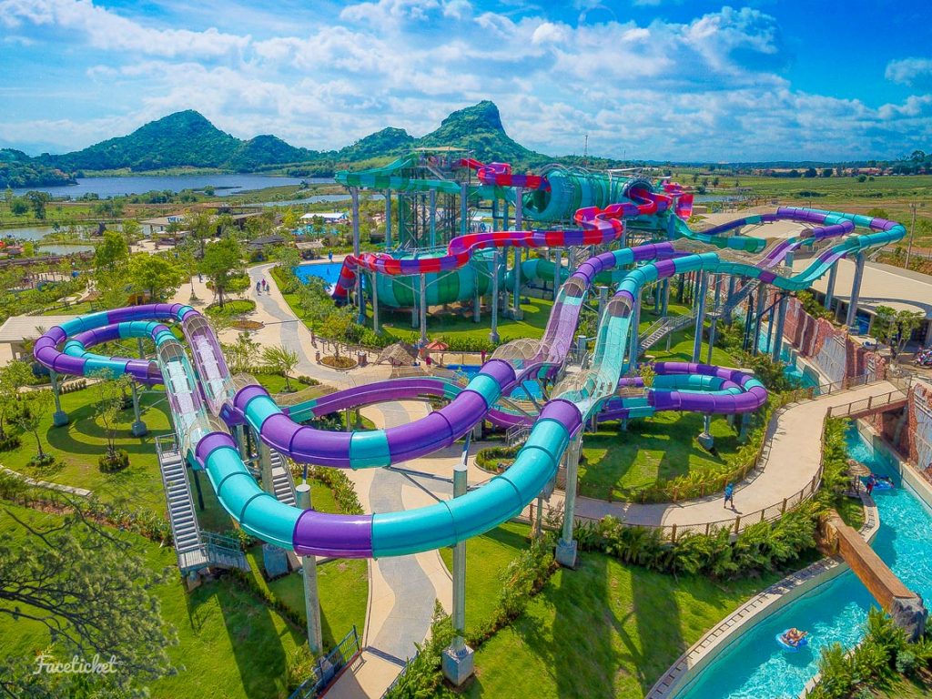 เครื่องเล่นอควาโคสเตอร์